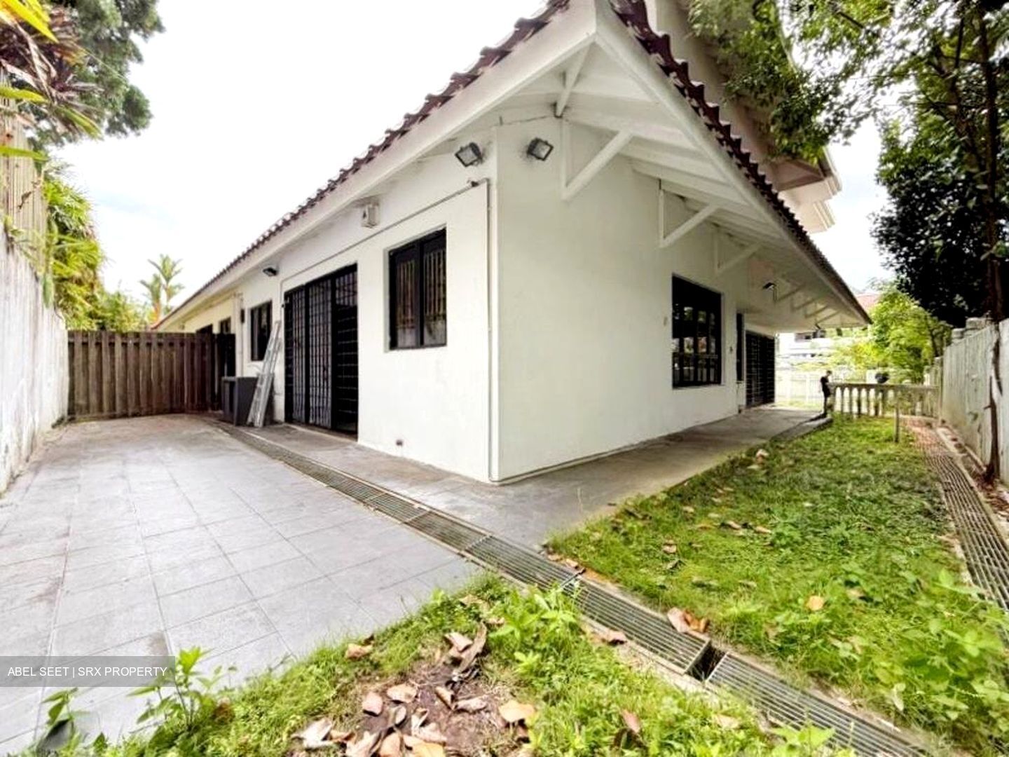 Jalan Haji Alias (D10), Semi-Detached #526668911